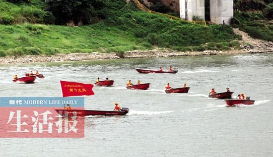 广西防汛救援演练展开 冲锋舟队形不同作用不同