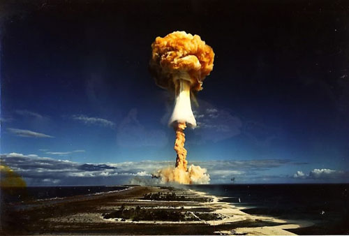 专家:美国未来若有需要还会将核弹仍在日本