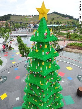 全球最闪亮的圣诞树亮相日本 36万盏灯齐绽放