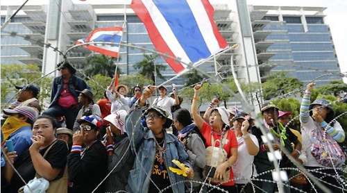 英媒:泰国政治现危险局面 未来形势麻烦重重