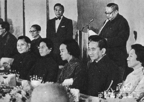 1978年10月，廖承志陪同邓小平访问日本。