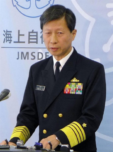 日本海上幕僚长就自卫队员持枪自杀未遂案道歉