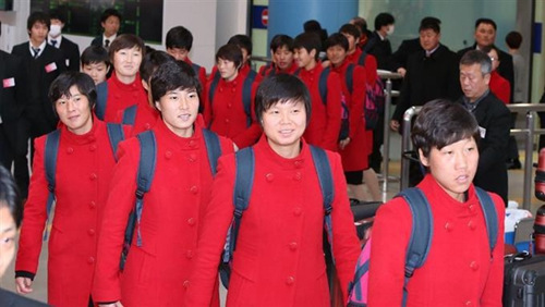 朝鲜女足抵达日本 将参加里约奥运会预选赛(图)