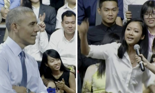 奥巴马与年轻人互动秀口技：为越南说唱天后打拍子 