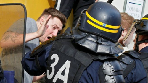 欧洲杯2016：法国里尔警方在球迷冲突中拘捕36人 