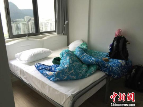公寓卧室。 记者 卢岩 摄 公寓卧室。 记者 卢岩 摄