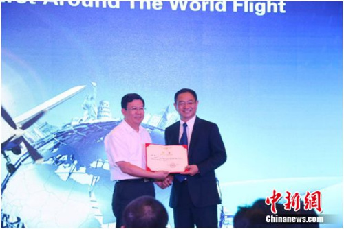8月6日，张博在“中国首次环球飞行”出发仪式上致辞。