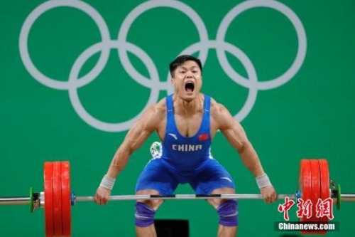 8月10日,在里约奥运会男子举重77公斤级比赛中,伦敦奥运会卫冕冠军中国运动员吕小军获得一枚银牌。中新网记者 盛佳鹏 摄 8月10日,在里约奥运会男子举重77公斤级比赛中,伦敦奥运会卫冕冠军中国运动员吕小军获得一枚银牌。中新网记者 盛佳鹏 摄 8月10日,在里约奥运会男子举重77公斤级比赛中,伦敦奥运会卫冕冠军中国运动员吕小军获得一枚银牌。中新网记者 盛佳鹏 摄 8月10日,在里约奥运会男子举重77公斤级比赛中,伦敦奥运会卫冕冠军中国运动员吕小军获得一枚银牌。中新网记者 盛佳鹏 摄