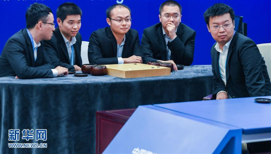 五位世界冠军在团体赛中 五位世界冠军在团体赛中