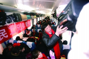 春节高速小客车免费通行 恢复发卡时间不统一