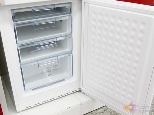 卖场精致两门冰箱推荐 精巧设计特点多(4)