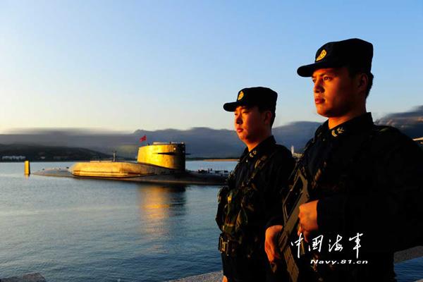 中国核潜艇官兵为保密不用智能手机 工作瞒家