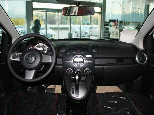 长安马自达 Mazda2两厢 1.5L AT 中控台整体