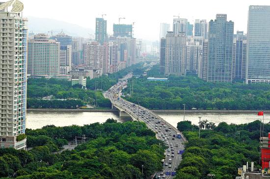 广州常务副市长回应热点问题:增收停车费用于