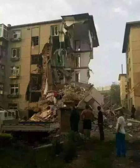 葫芦岛居民楼爆炸事故已找到10人 仍有2人失联