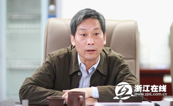 杭州市政府原副秘书长被控受贿和私分国有资产