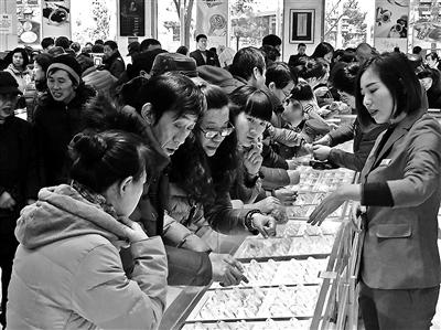 今年春节黄金销售上升 菜百黄金六天卖了1.8亿元