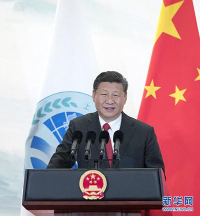 6月9日,国家主席习近平在青岛国际会议中心举行宴会,欢迎出席上海合作组织青岛峰会的外方领导人。这是习近平发表致辞。 (图片来源:新华社)