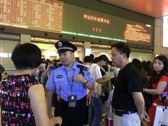 迎战台风“安比”：上海铁警全员待命应对台风天气