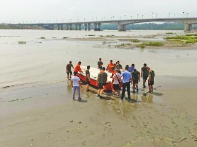 无视泄洪警报  遂宁“网红沙滩” 两人不幸被洪水吞噬
