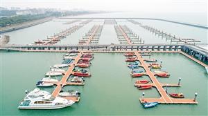 亚洲最大帆船基地公共码头在海口开港