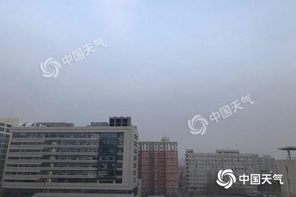 北京29日夜北风起阵风6级 气温降31日最高温仅2℃