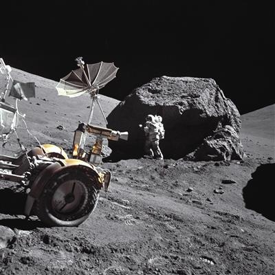 未来10年多国航天员“抢滩”登月中国建月球科研站