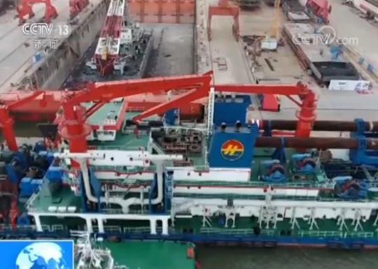 中国自主研发制造的绞吸挖泥船“新海旭”号多项技术世界领先