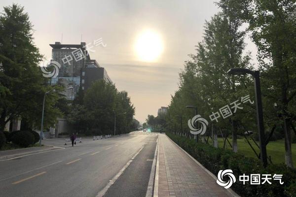 北京今最高气温28℃恍如初夏 明有雨水气温下降