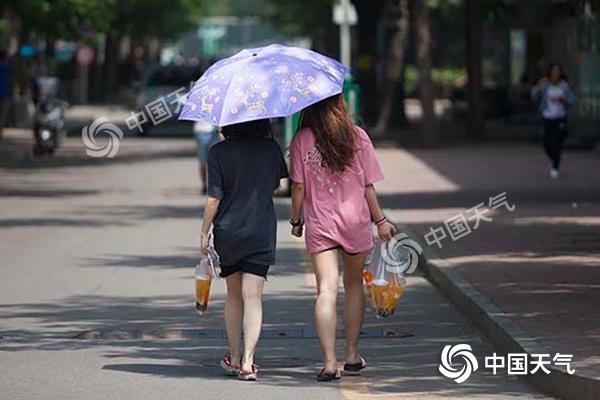 今日北京33℃依旧炎热 夜间起降雨光临送清凉