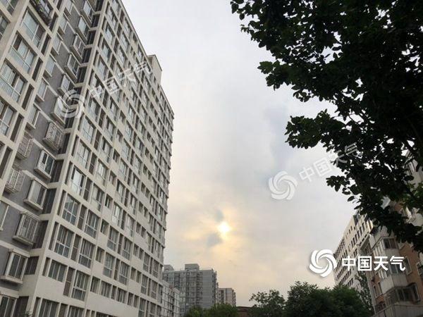 北京最高气温30℃昼夜温差大 有6级左右阵风