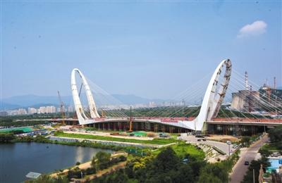 新首钢大桥今年9月底通车 系目前中国最宽钢桥梁