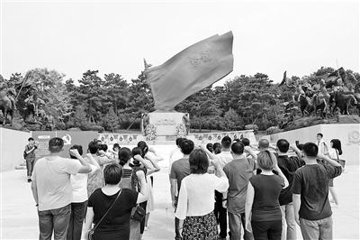 八宝山革命公墓烈士纪念园正式落成