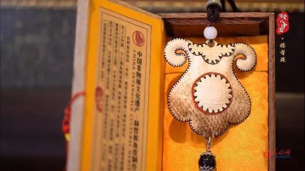 “可爱的中国”之赫哲族：令人惊叹的鱼皮艺术