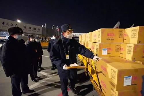 新一批防护物资经广州海关验放，快速发往广州南沙疫情防控一线