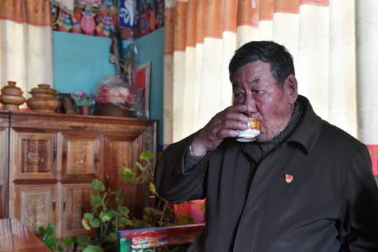 磨难以及新生——西藏翻身农奴影像档案：索朗杨佩