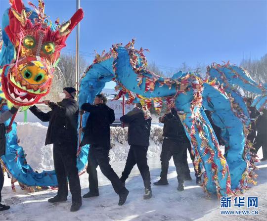 新春走基层|新疆塔城：乌苏市里年味浓