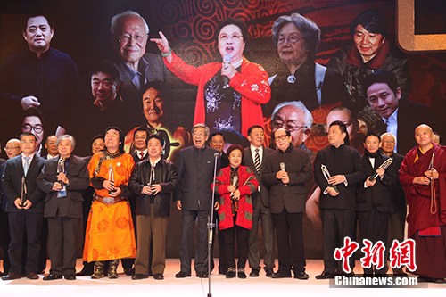 中国侨网2014中华文化人物获奖人合影