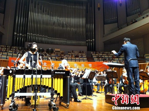 北京现代音乐节开幕“世界的醒悟”音乐会上演（图）