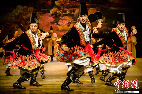 古老艺术融入新媒体手段《木卡姆印象》上海首演
