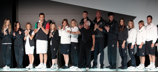 �������������ս�� �������ʦGiorgio Armani���Բٵ�