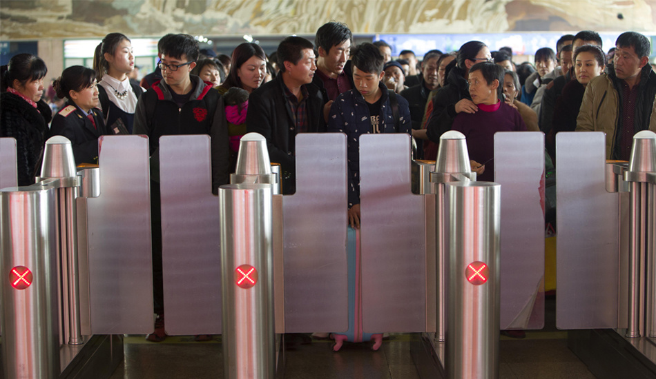 春运40天中国铁路发送旅客3.25亿人次创新高