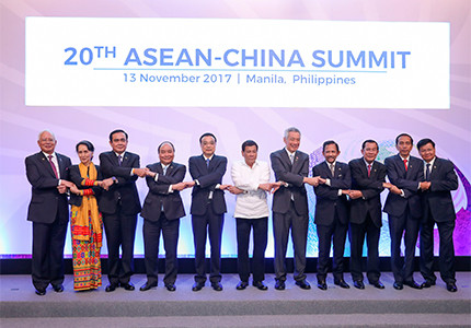 李克强出席第20次中国-东盟领导人会议