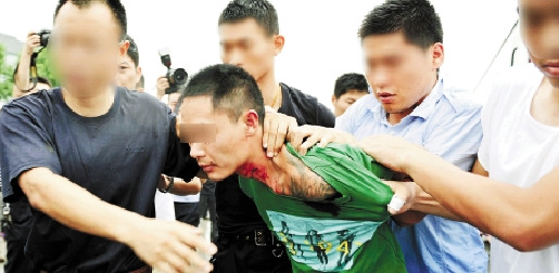 南京大巴劫持案:嫌犯曾在宁波杀人 事后飞速潜