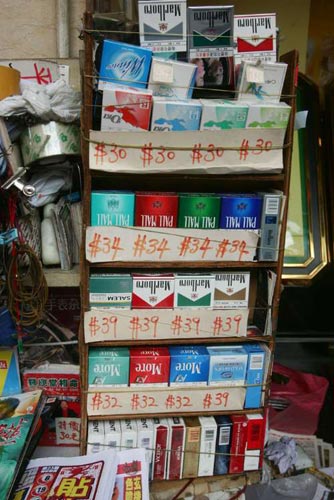 周一岳:香港明年拟调高烟草税税率