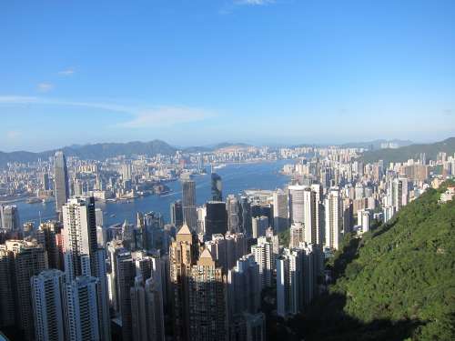 业内专家:香港楼市短期走势平稳 观望后期动向
