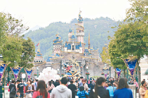 日媒:内地游客改去上海 香港迪士尼聚客魔法失