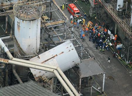 日本千叶一钢厂硫酸灌爆炸 造成4人受伤(图)
