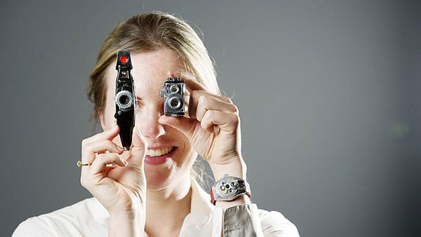 澳大利亚将拍卖600余件老式微型间谍照相机（图）