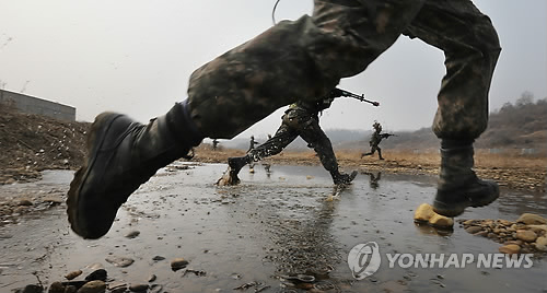 透视韩国士兵被虐致死案 军营暴力为何屡禁不止